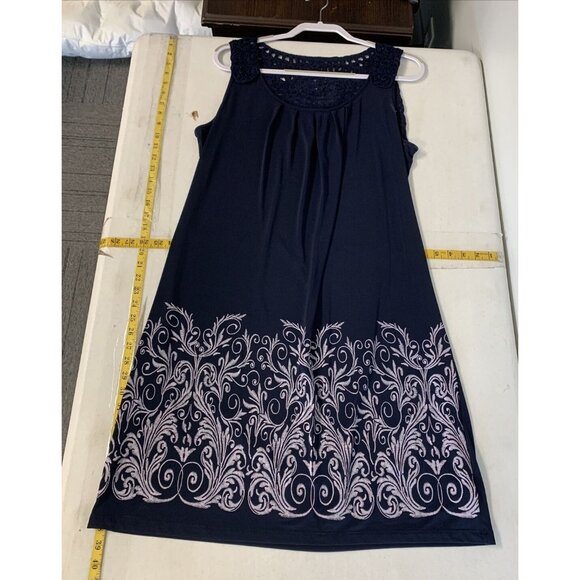 Laura Ashley Dress Blue Sleeveless White Pattern at Hem Size 1X - Picture 3 of 9